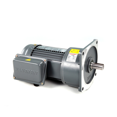 Yüksek Oranlı GV Orta Dişli Redüktörlü Motor Dikey Özelleştirilmiş 0.1KW-7.5KW 1/3 Faz
